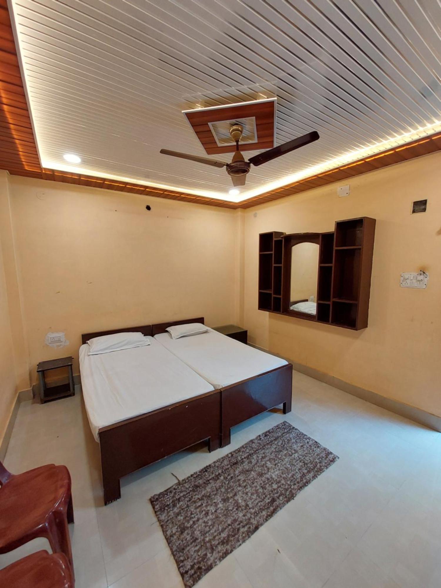Teerth Guest House Varanasi Eksteriør billede